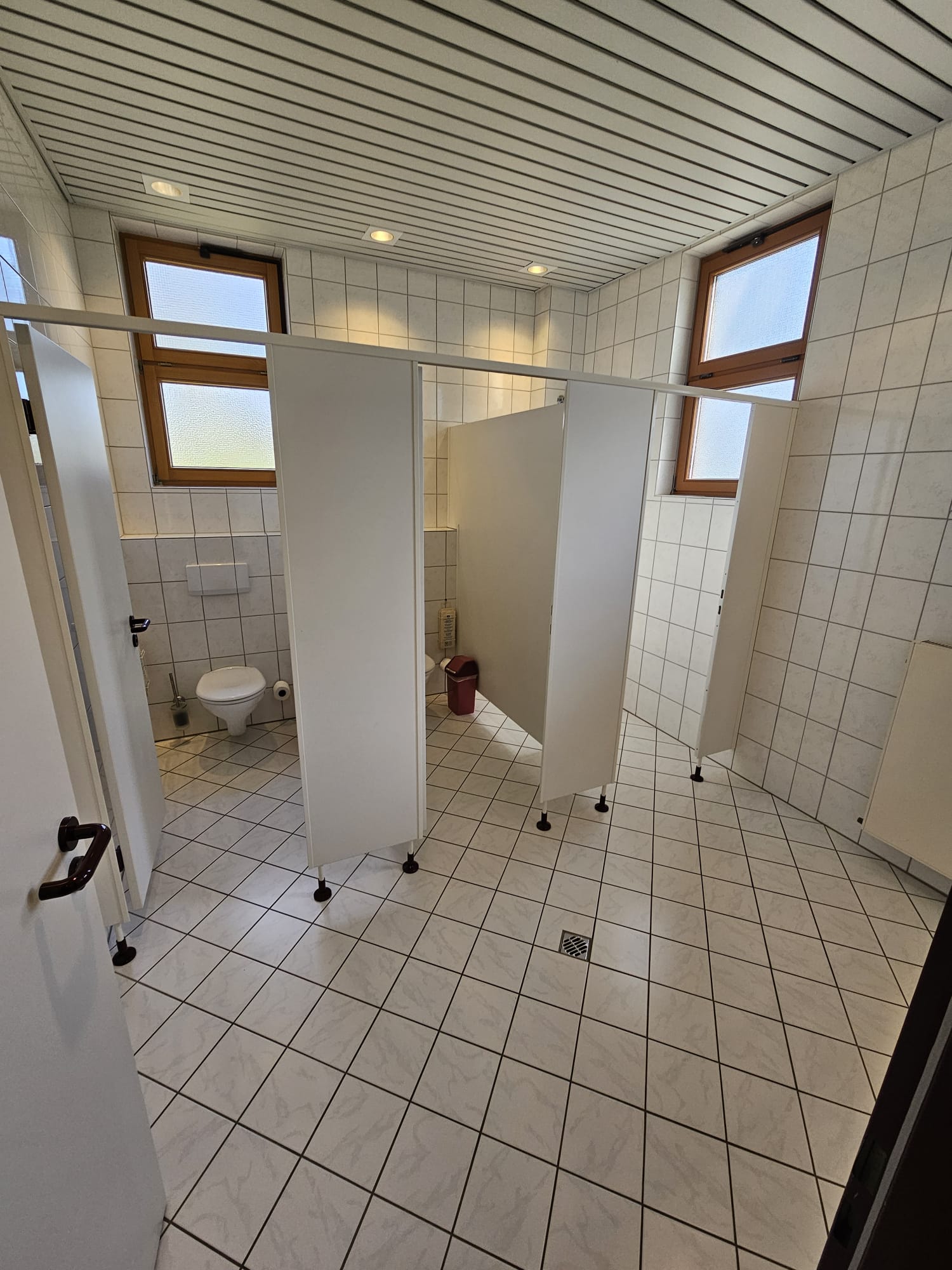 toiletten_damen.jpg